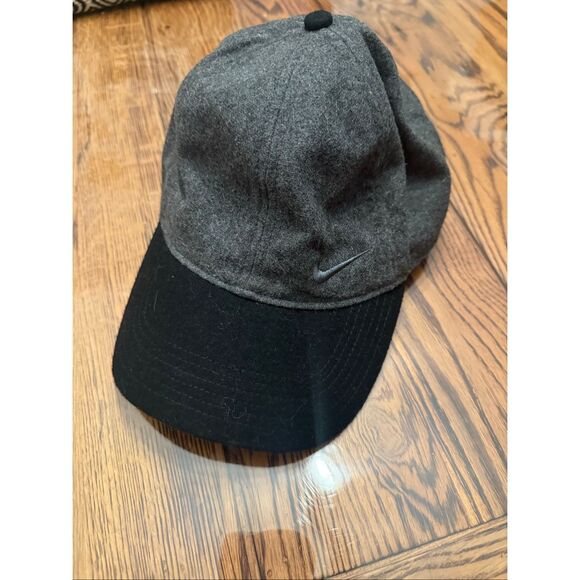 Nike Gray Black Wool Blend Embroidered Swoosh Logo Baseball Golf Hat One Size - Picture 1 of 5